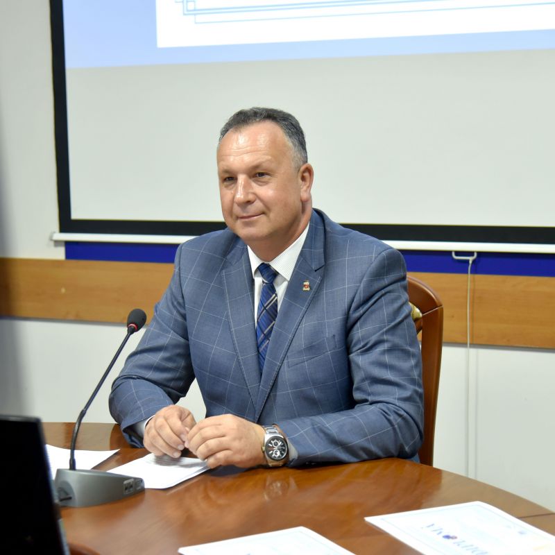 rector emil ceban